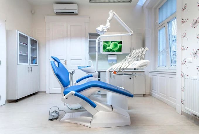 Budapest Dental Solutions operating theatre